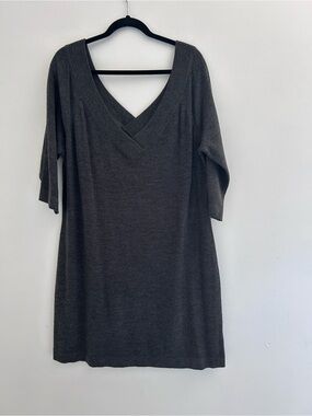 Reitmans Dark Gray Knit V-Neck Tunic